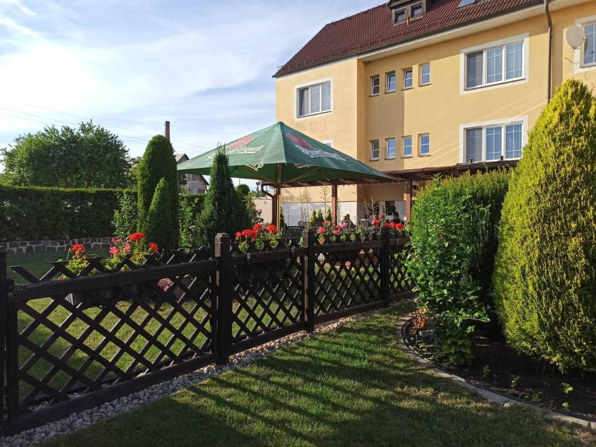 Pension U Mydlaru Mnichovo Hradiste Exterior photo